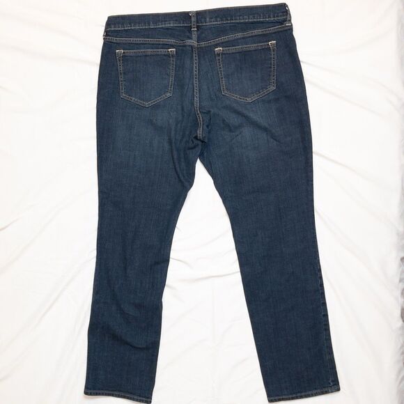 Old Navy Jeans Women's size 16 Blue Dark Wash The Diva Denim Jeans Bootcut - Picture 2 of 5